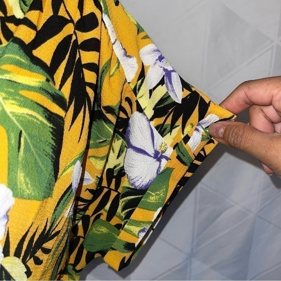 Full Circle Floral Jumpsuit - Picture 5 of 6